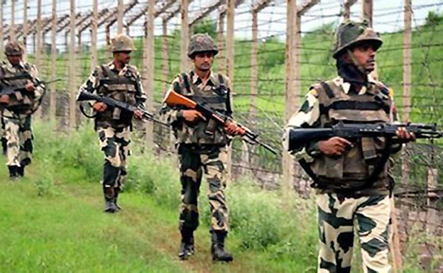 ৩ র‌্যাব সদস্যসহ ৫ জনকে ধরে নিয়ে গেছে বিএসএফ