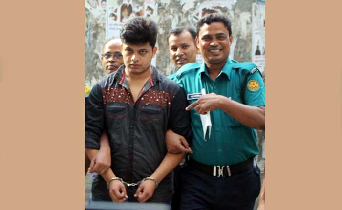বড় ভাইদের নির্দেশেই আবরারকে মুখে কাপড় দিয়ে মারা হয়: সাদাত বড় ভাইদের নির্দেশেই আবরারকে মুখে কাপড় দিয়ে মারা হয়: সাদাত