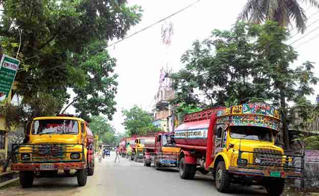 ১৫ জেলায় জ্বালানি তেল সরবরাহ বন্ধ