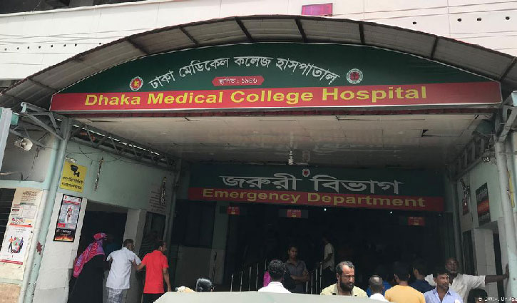 রাজধানীতে গলাকাটা অবস্থায় গৃহকর্মীকে উদ্ধার রাজধানীতে গলাকাটা অবস্থায় গৃহকর্মীকে উদ্ধার