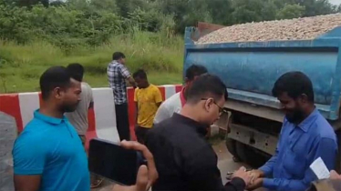 সিলেটে জব্দ ৭০ ট্রাক থেকে ৩৫ হাজার ঘনফুট পাথর উদ্ধার সিলেটে জব্দ ৭০ ট্রাক থেকে ৩৫ হাজার ঘনফুট পাথর উদ্ধার