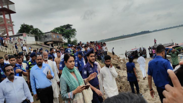 জাফলংয়ে দুই উপদেষ্টার গাড়ি আটকে বিক্ষোভ