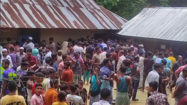 খাগড়াছড়িতে মা-মেয়েকে গলা কেটে হত্যা খাগড়াছড়িতে মা-মেয়েকে গলা কেটে হত্যা