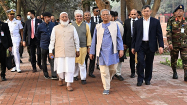 জুলাই গণ-অভ্যুত্থান স্মৃতি জাদুঘর পরিদর্শন করলেন প্রধান উপদেষ্টা জুলাই গণ-অভ্যুত্থান স্মৃতি জাদুঘর পরিদর্শন করলেন প্রধান উপদেষ্টা