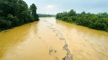 ভারী বৃষ্টিপাত ও পাহাড়ি ঢলে ৩ নদীর পানি বিপদসীমার ওপরে ভারী বৃষ্টিপাত ও পাহাড়ি ঢলে ৩ নদীর পানি বিপদসীমার ওপরে