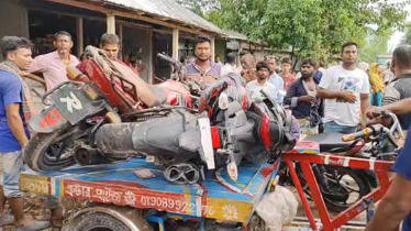 লালমনিরহাটে দুই মোটরসাইকেলের মুখোমুখি সংঘর্ষ, নিহত ২, আহত ১ লালমনিরহাটে দুই মোটরসাইকেলের মুখোমুখি সংঘর্ষ, নিহত ২, আহত ১