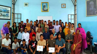 ‘আমাদের জীবনে সামাজিক যোগাযোগ মাধ্যমের প্রভাব’ বিষয়ক কর্মশালা অনুষ্ঠিত
