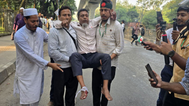 শাহবাগে ছত্রভঙ্গ শিক্ষকরা, সাউন্ড গ্রেনেড নিক্ষেপ শাহবাগে ছত্রভঙ্গ শিক্ষকরা, সাউন্ড গ্রেনেড নিক্ষেপ