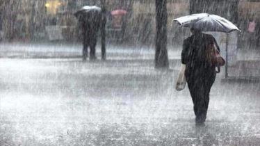 সাগরে লঘুচাপের শঙ্কা, সারা দেশে ভারি বৃষ্টির আভাস