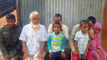 গান ছেড়ে ভিক্ষার নির্দেশ, হুমকির মুখে অন্ধ হেলালের পুরো পরিবার গান ছেড়ে ভিক্ষার নির্দেশ, হুমকির মুখে অন্ধ হেলালের পুরো পরিবার