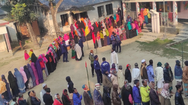 ‘ভোট কেন্দ্রের ৪০০ গজের বাইরে মেলা বসলে সমস্যা নেই’ ‘ভোট কেন্দ্রের ৪০০ গজের বাইরে মেলা বসলে সমস্যা নেই’