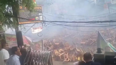 কাকরাইলে পুলিশের বাধায় পণ্ড জাতীয় পার্টির সমাবেশ 