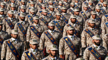 ইরানে বিক্ষোভ দমনে ‘রেড লাইন’ ঘোষণা আইআরজিসির