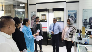 বাবার পক্ষে গণসংযোগে নামলেন জাইমা রহমান বাবার পক্ষে গণসংযোগে নামলেন জাইমা রহমান