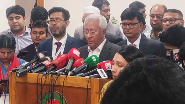 সাড়ে ৪ ঘণ্টায় ৩২ হাজার ৭৮৯ কেন্দ্রে ভোট পড়েছে ৩২.৮৮ শতাংশ