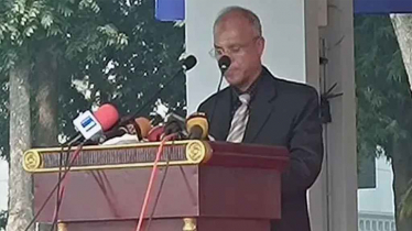 ‘প্রার্থী-এজেন্টদের দেওয়া খাবার খেতে পারবে না পুলিশ’ ‘প্রার্থী-এজেন্টদের দেওয়া খাবার খেতে পারবে না পুলিশ’