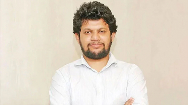 ‘দুঃখ লাগে ছাত্রদের জন্য, কত কম দামে তাদেরকে বিক্রি করে দিল’ ‘দুঃখ লাগে ছাত্রদের জন্য, কত কম দামে তাদেরকে বিক্রি করে দিল’