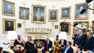 ইরানে হামলায় ট্রাম্পকে প্ররোচিত করে ইসরায়েল ও সৌদি আরব ইরানে হামলায় ট্রাম্পকে প্ররোচিত করে ইসরায়েল ও সৌদি আরব