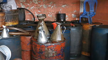 গোয়ালঘরে মিললো দেড় হাজার লিটার পেট্রল-অকটেন