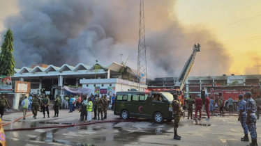 সবার সম্মিলিত প্রচেষ্টায় আগুন অনেকটা নিয়ন্ত্রণে: বেবিচক