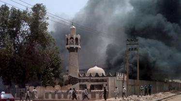 নাইজেরিয়ায় ফজরের নামাজের সময় মসজিদে সশস্ত্র হামলা, নিহত ২৭ নাইজেরিয়ায় ফজরের নামাজের সময় মসজিদে সশস্ত্র হামলা, নিহত ২৭