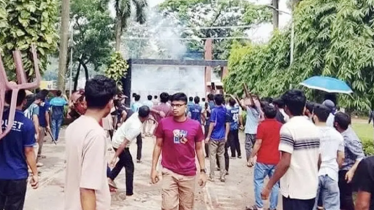 ডুয়েটে দফায় দফায় সংঘর্ষে আহত ১৭ ডুয়েটে দফায় দফায় সংঘর্ষে আহত ১৭