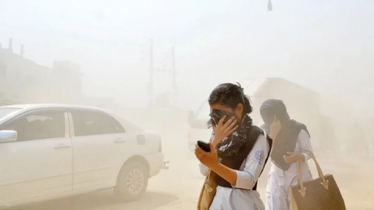 দূষিত বায়ুর শহরের তালিকায় শীর্ষে ঢাকা