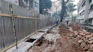 বাড্ডায় দেয়াল ধসে ২ শিশুর মৃত্যু বাড্ডায় দেয়াল ধসে ২ শিশুর মৃত্যু