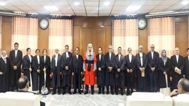 শপথ নিলেন হাইকোর্টের ২১ বিচারপতি শপথ নিলেন হাইকোর্টের ২১ বিচারপতি