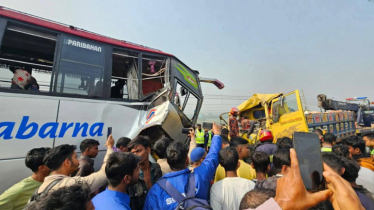 ভাঙ্গায় বাস-ট্রাকের মুখোমুখি সংঘর্ষে নিহত ২, আহত ৭ ভাঙ্গায় বাস-ট্রাকের মুখোমুখি সংঘর্ষে নিহত ২, আহত ৭