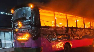 গাজীপুরে এক রাতে তিন বাসে আগুন