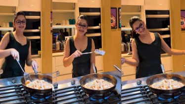 নাচতে নাচতে চিংড়ি রান্না করলেন পরীমণি