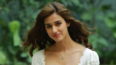 হলিউডে পা রাখলেন দিশা পাটানি