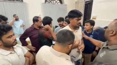 ঢাবিতে ছাত্রদল-শিবিরের হাতাহাতি