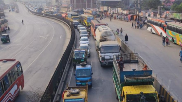 ঢাকা-টাঙ্গাইল মহাসড়কে ঈদযাত্রায় চাপ, যানবাহন থেমে থেমে চলছে ঢাকা-টাঙ্গাইল মহাসড়কে ঈদযাত্রায় চাপ, যানবাহন থেমে থেমে চলছে