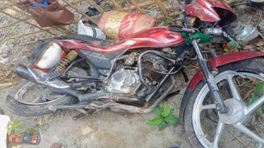 লালমনিরহাটে ট্রাকচাপায় একই পরিবারের তিনজন নিহত লালমনিরহাটে ট্রাকচাপায় একই পরিবারের তিনজন নিহত