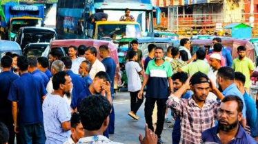 চট্টগ্রামে গ্যাস না পেয়ে সিএনজি চালকদের সড়ক অবরোধ চট্টগ্রামে গ্যাস না পেয়ে সিএনজি চালকদের সড়ক অবরোধ