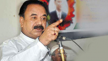 এখনও গণতন্ত্র হাতের নাগালের বাইরে: গয়েশ্বর এখনও গণতন্ত্র হাতের নাগালের বাইরে: গয়েশ্বর