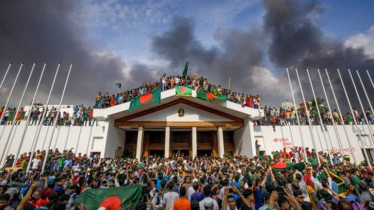 জুলাই গণ-অভ্যুত্থান দিবস আজ, দেশজুড়ে নানা কর্মসূচি জুলাই গণ-অভ্যুত্থান দিবস আজ, দেশজুড়ে নানা কর্মসূচি