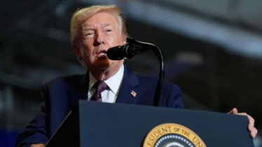 ইরানে বিক্ষোভ নিয়ে সামরিক পদক্ষেপ বিবেচনায় ট্রাম্প