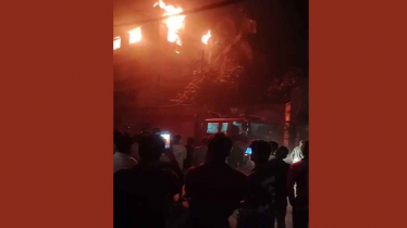 হাজারীবাগে বেঙ্গল লেদার কমপ্লেক্সে আগুন, চার ঘণ্টায় নিয়ন্ত্রণ হাজারীবাগে বেঙ্গল লেদার কমপ্লেক্সে আগুন, চার ঘণ্টায় নিয়ন্ত্রণ