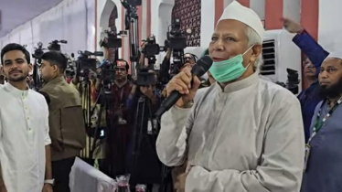 ঈদগাহে দেশের মঙ্গল কামনায় প্রধান উপদেষ্টা