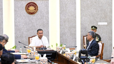 প্রাথমিকভাবে ফ্যামিলি কার্ড পাচ্ছে ৫ কোটি পরিবার প্রাথমিকভাবে ফ্যামিলি কার্ড পাচ্ছে ৫ কোটি পরিবার