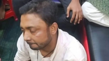 টঙ্গীতে ছিনতাইকারীর কবজি কেটে পুলিশে দিলো বিক্ষুব্ধ জনতা টঙ্গীতে ছিনতাইকারীর কবজি কেটে পুলিশে দিলো বিক্ষুব্ধ জনতা