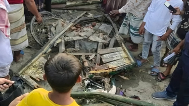 সাতসকালে ট্রাকচাপায় তিন স্কুলশিক্ষার্থীর মর্মান্তিক মৃত্যু