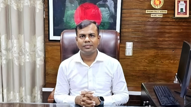 চাচাকে বাবা সাজিয়ে মুক্তিযোদ্ধা কোটায় বিসিএস ক্যাডার এখন কারাগারে চাচাকে বাবা সাজিয়ে মুক্তিযোদ্ধা কোটায় বিসিএস ক্যাডার এখন কারাগারে