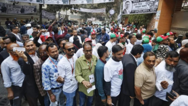 সকালেই ভোটযুদ্ধ শুরু, ২৯৯ আসনে একযোগে নির্বাচন ও গণভোট সকালেই ভোটযুদ্ধ শুরু, ২৯৯ আসনে একযোগে নির্বাচন ও গণভোট