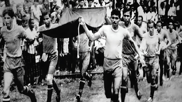 রণাঙ্গন থেকে ফুটবল মাঠ: একাত্তরে স্বাধীন বাংলা দলের অপ্রতিরোধ্য যুদ্ধ