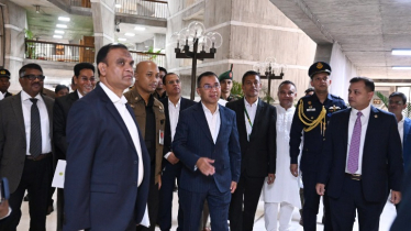 প্রথম অধিবেশনে যোগ দিতে সংসদ ভবনে প্রধানমন্ত্রী প্রথম অধিবেশনে যোগ দিতে সংসদ ভবনে প্রধানমন্ত্রী