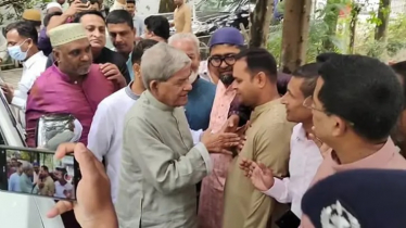 ঠাকুরগাঁওয়ে নেতাকর্মীদের সঙ্গে মির্জা ফখরুলের ঈদ শুভেচ্ছা বিনিময়